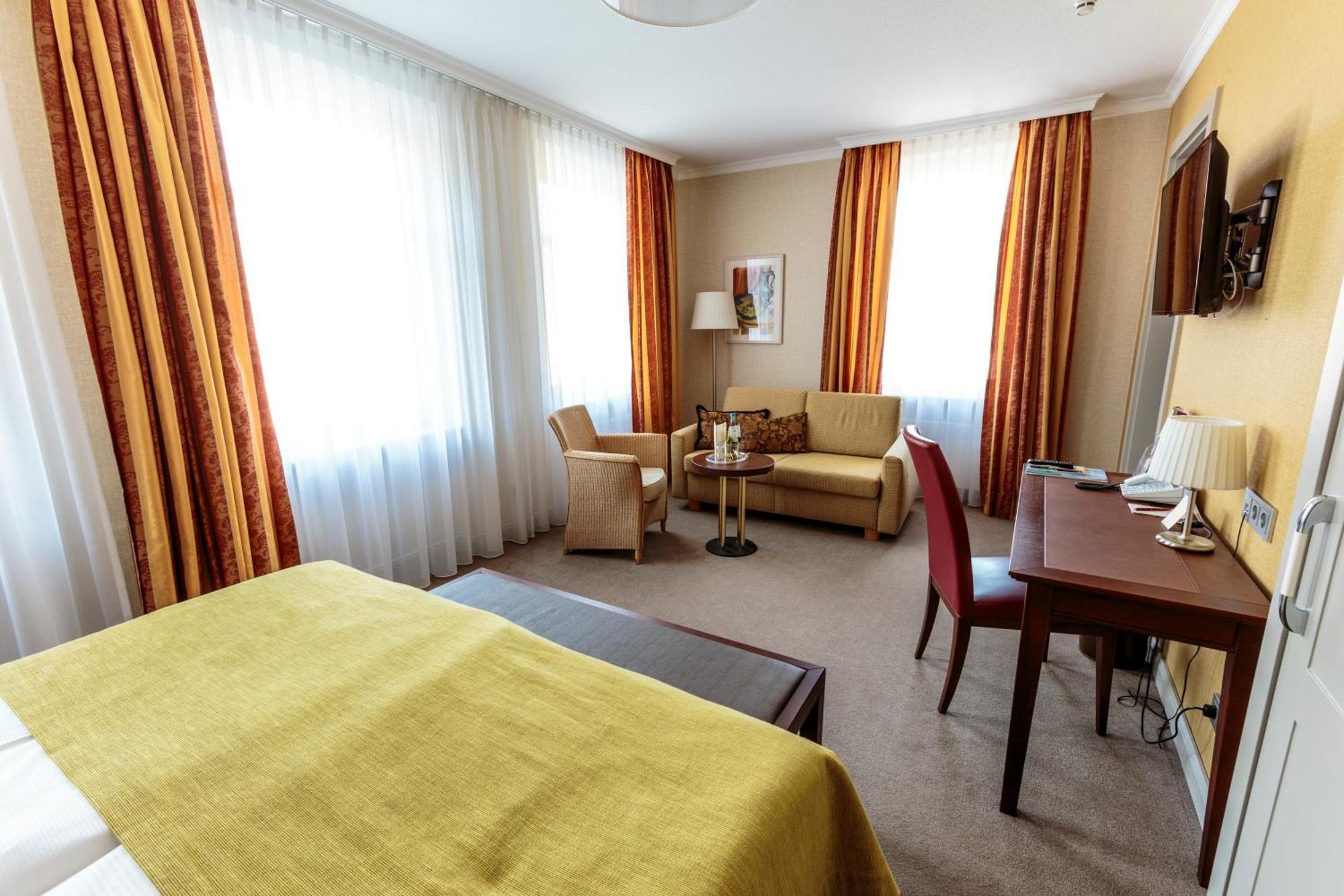 Parkhotel Gueldene Berge Weißenfels Kültér fotó
