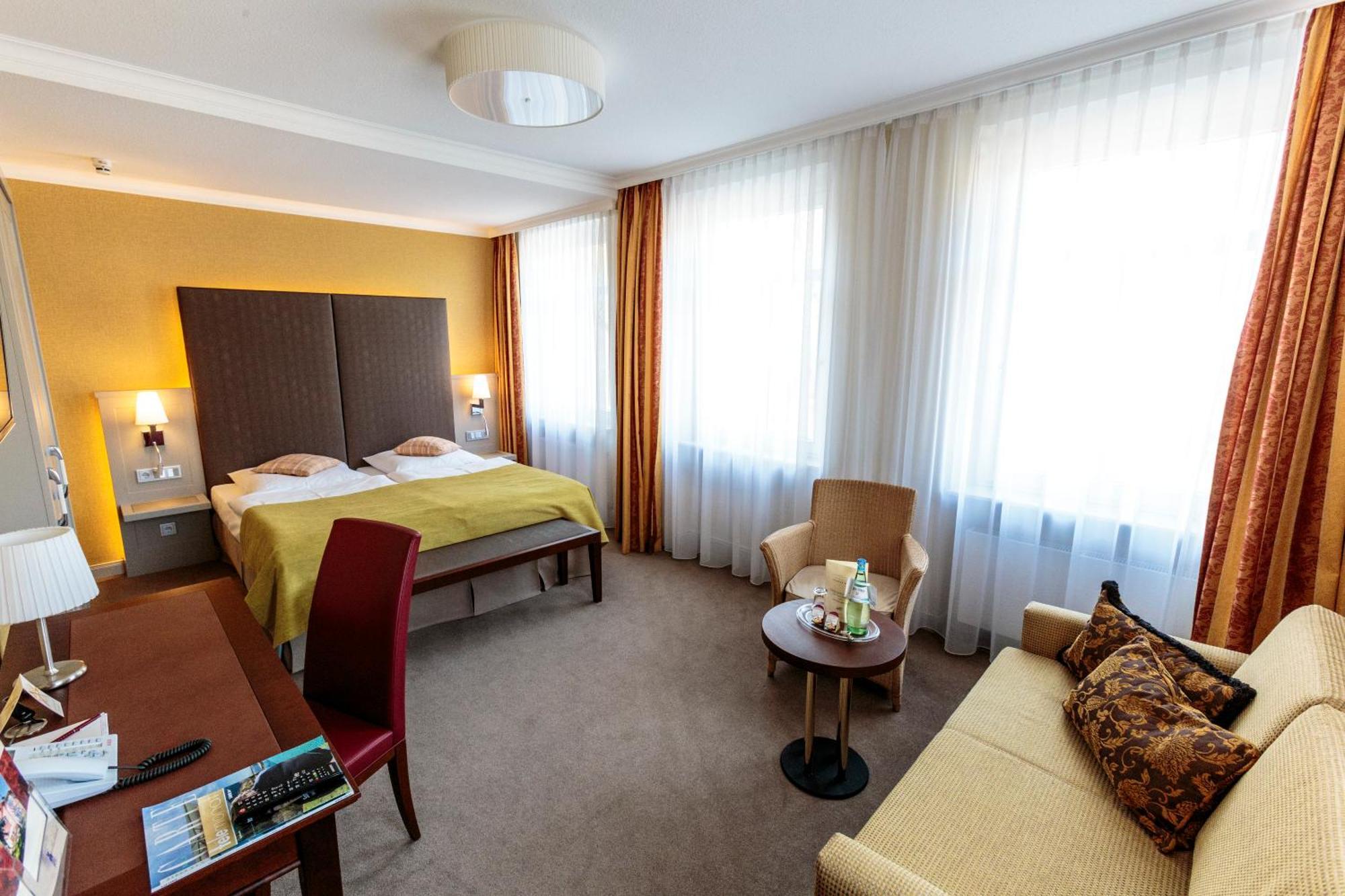 Parkhotel Gueldene Berge Weißenfels Kültér fotó