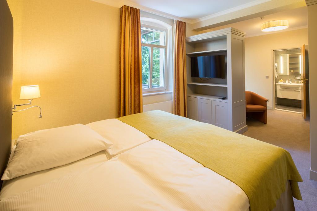 Parkhotel Gueldene Berge Weißenfels Kültér fotó